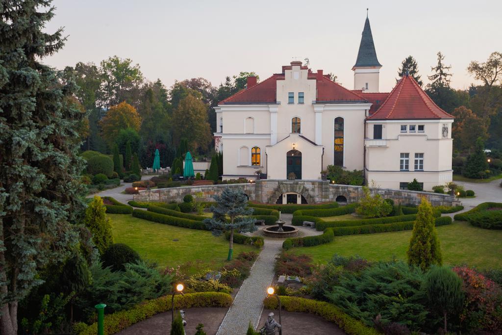 Bed & Breakfast Palac Brzezno & Golf